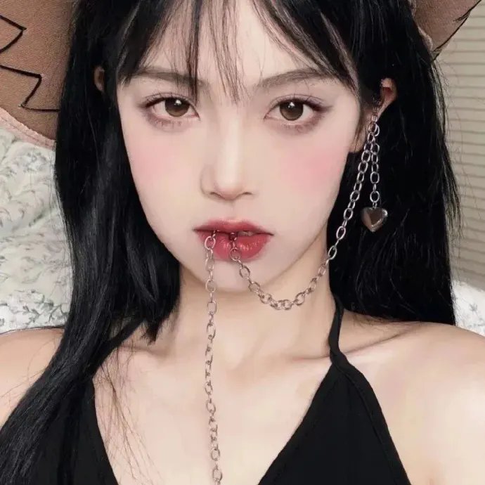 儿子你别怕,我是你亲妈